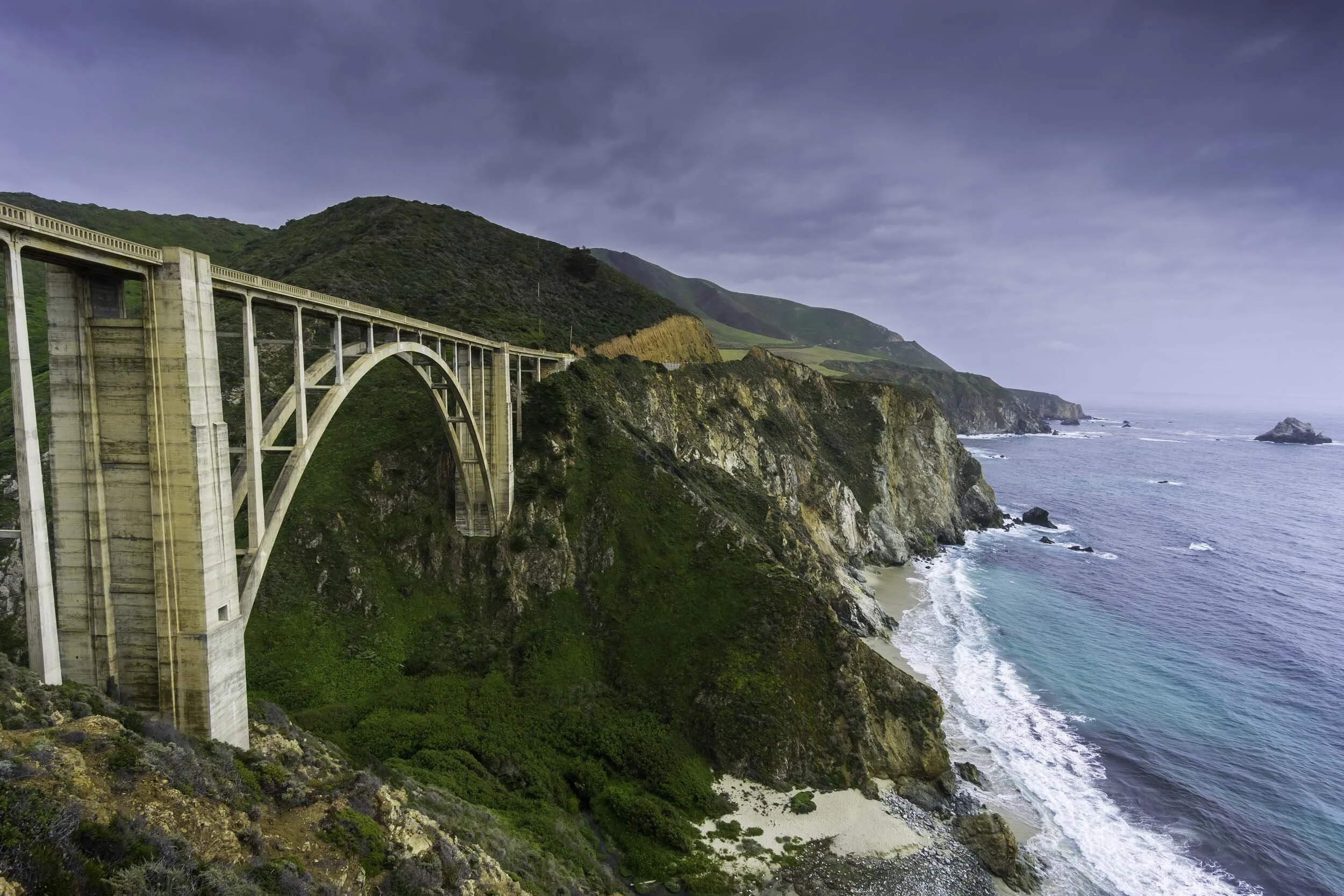 California Bixby Canyon Bridge.jpg