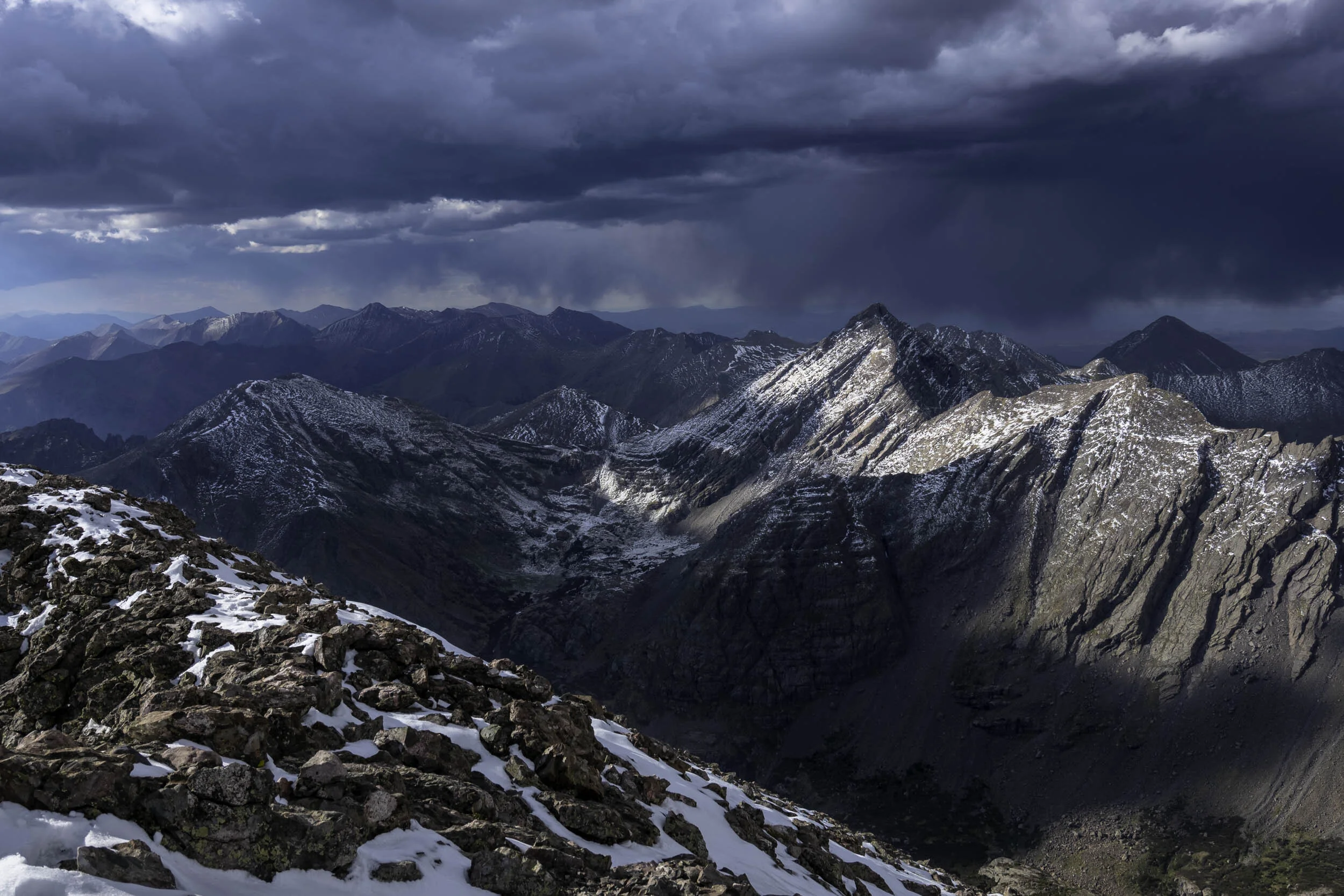 Colorado Presidential Peak Mountain Range.jpg