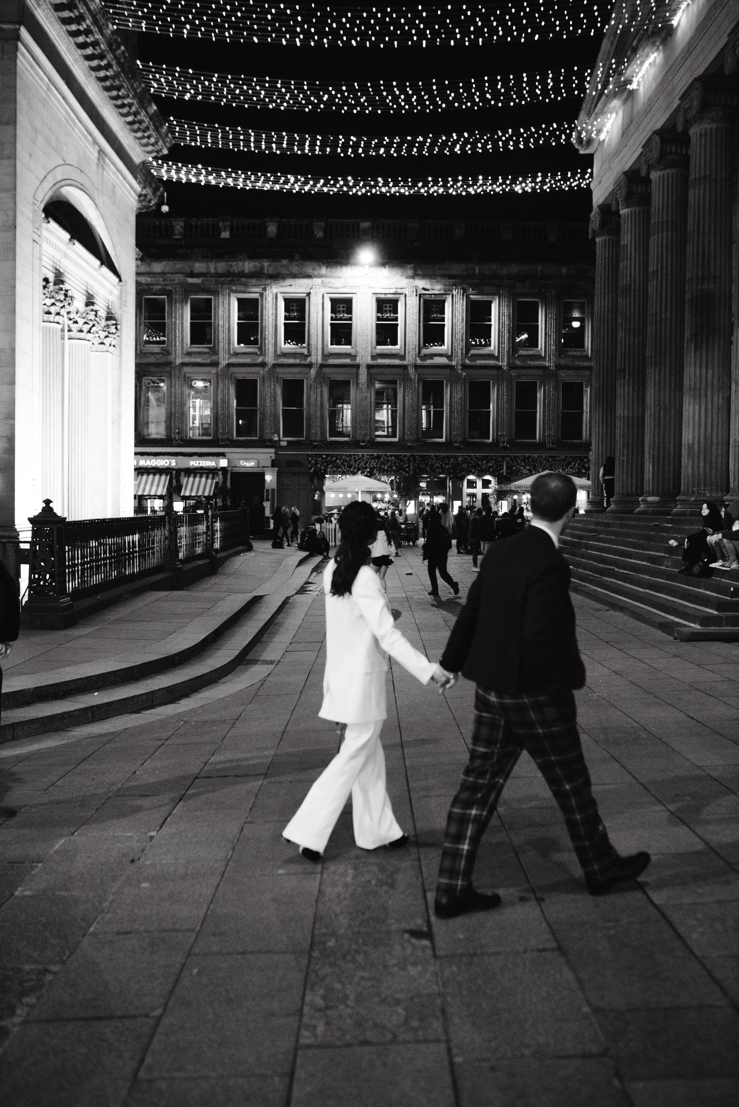 RoryandRaquel,GlasgowCityChambers,TheIvy,Glasgow,Scotland,TheStagandtheDoe-410.jpg