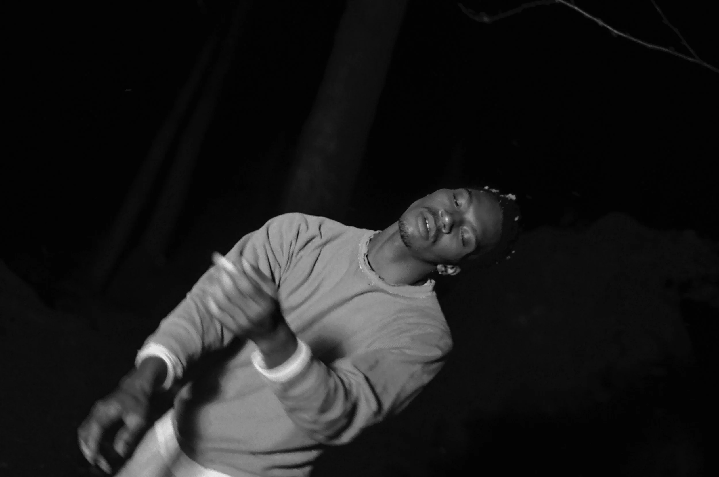 Sy 19 BW.jpg