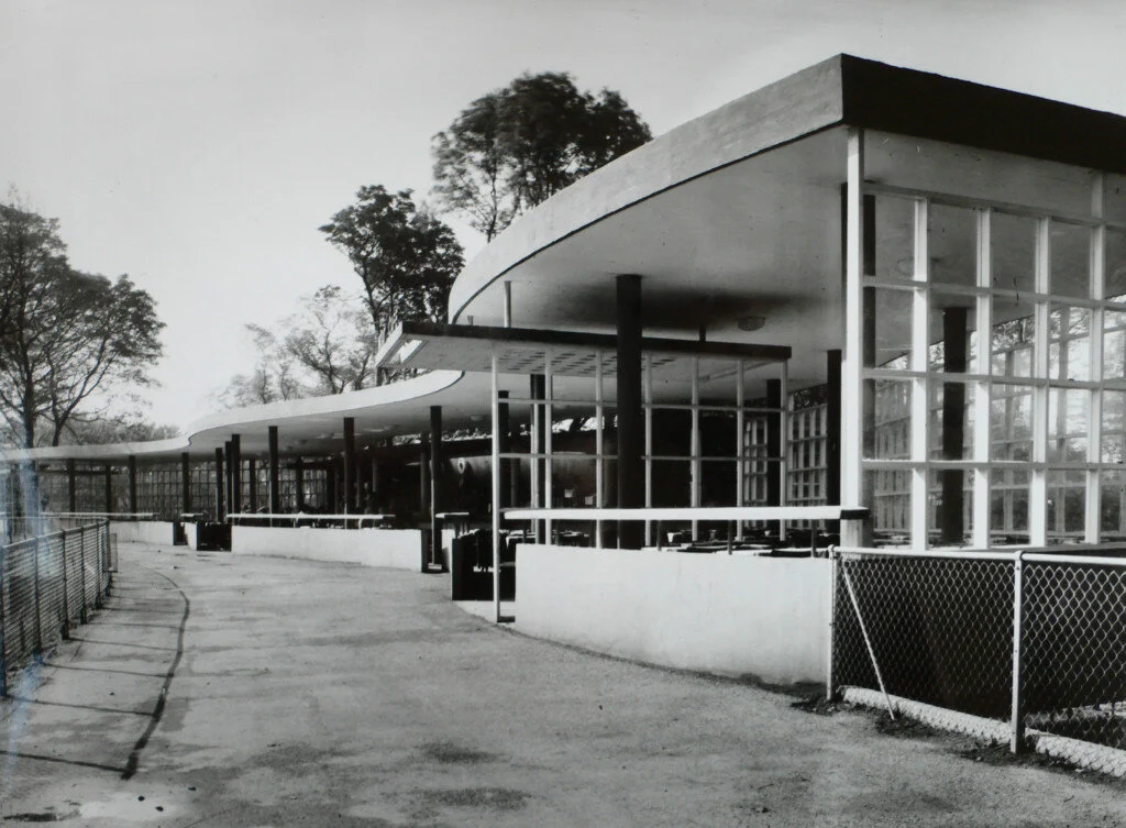 Moat-Cafe-CC47801.jpg