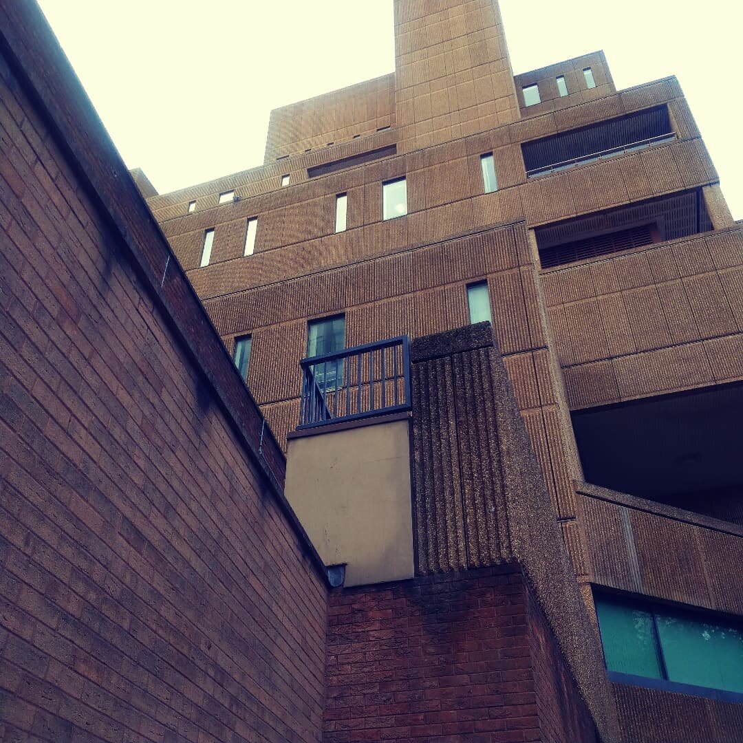 More missing #highlevelwalkways #streetsinthesky from our Sunday stroll. 

The Sandcastle