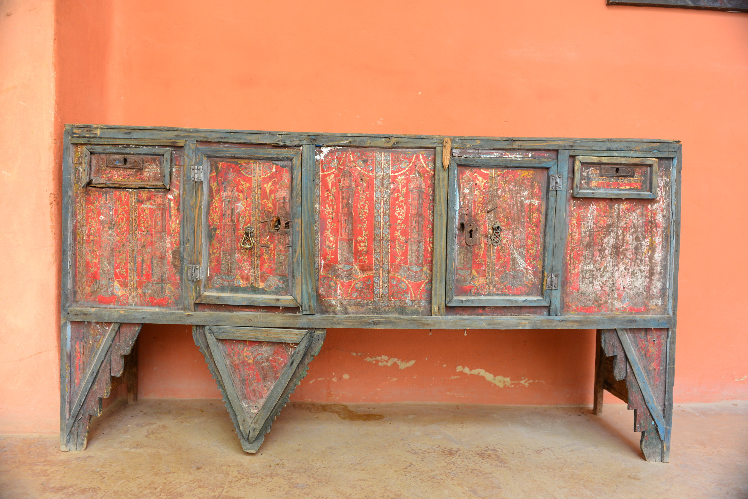 Antique Bedouin wedding chest in the hallway at Feynan Ecolodge.