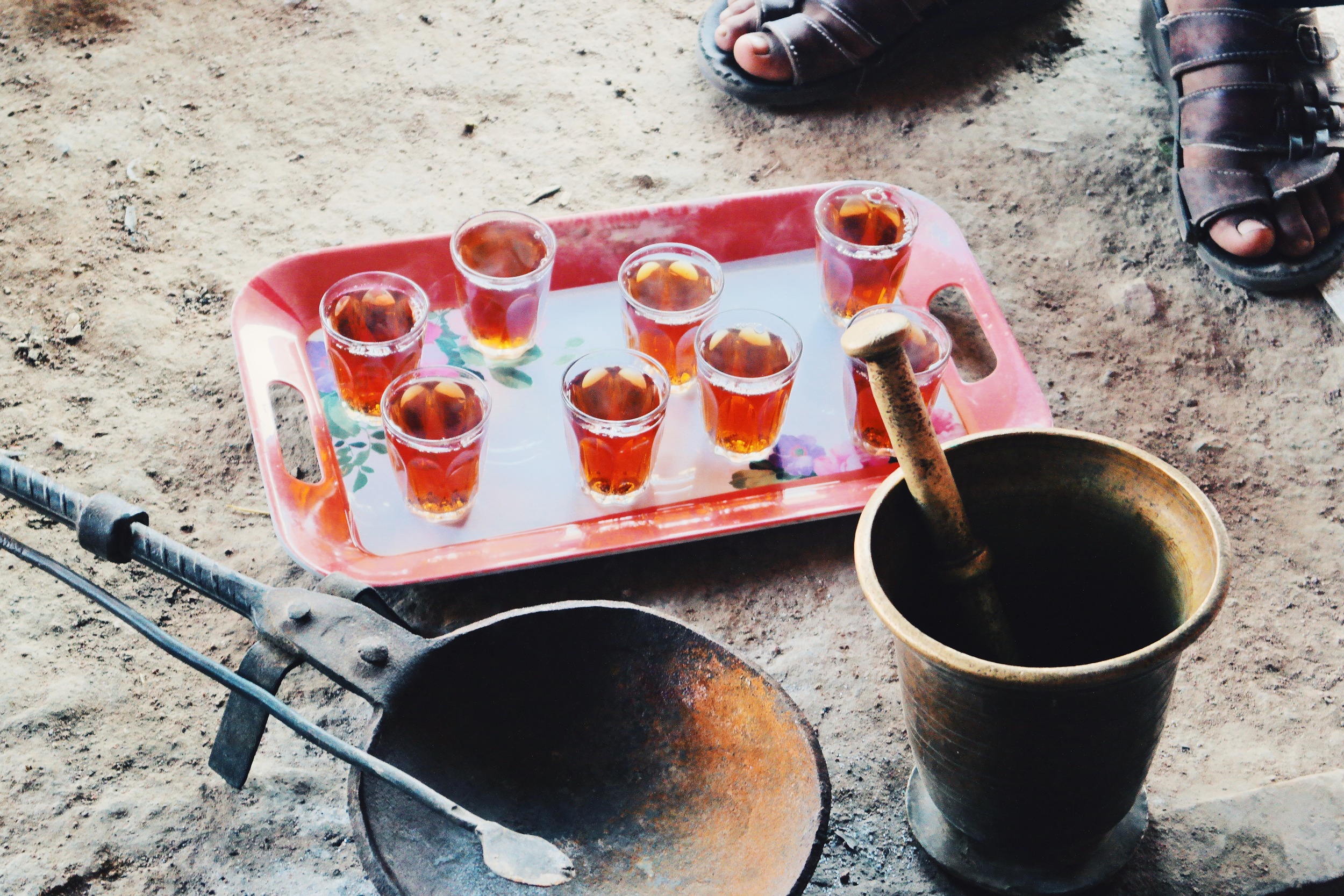 Learning about Bedouin tea & coffee rituals.