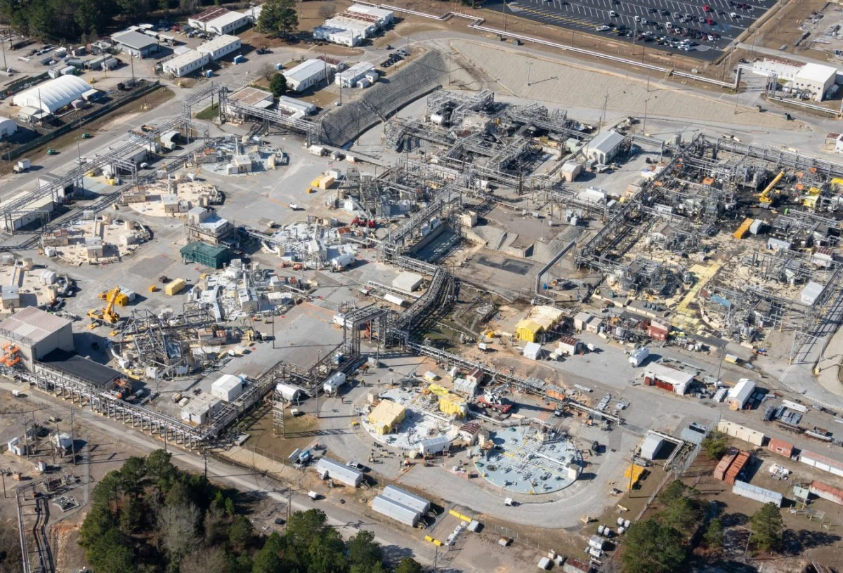  The U.S. Department of Energy Office of Environmental Management achieved preliminary cease waste removal for Tank 4 in F Tank Farm, pictured, at the Savannah River Site a year ahead of schedule. 