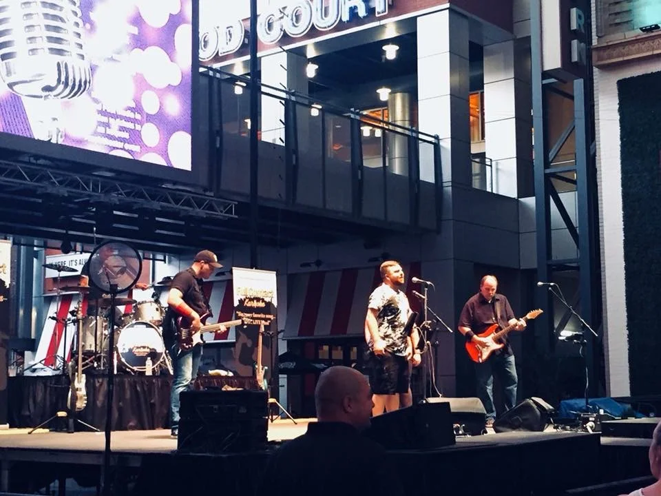 Full Contact Karaoke / Full Contact Karaoke Band / FCK / Live Band Karaoke