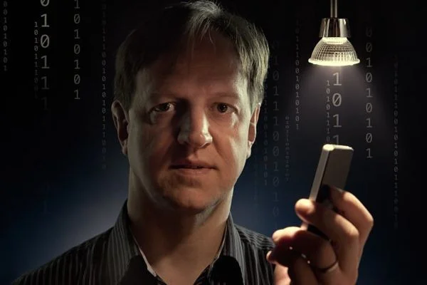 LiFi Transmits Through Lighting