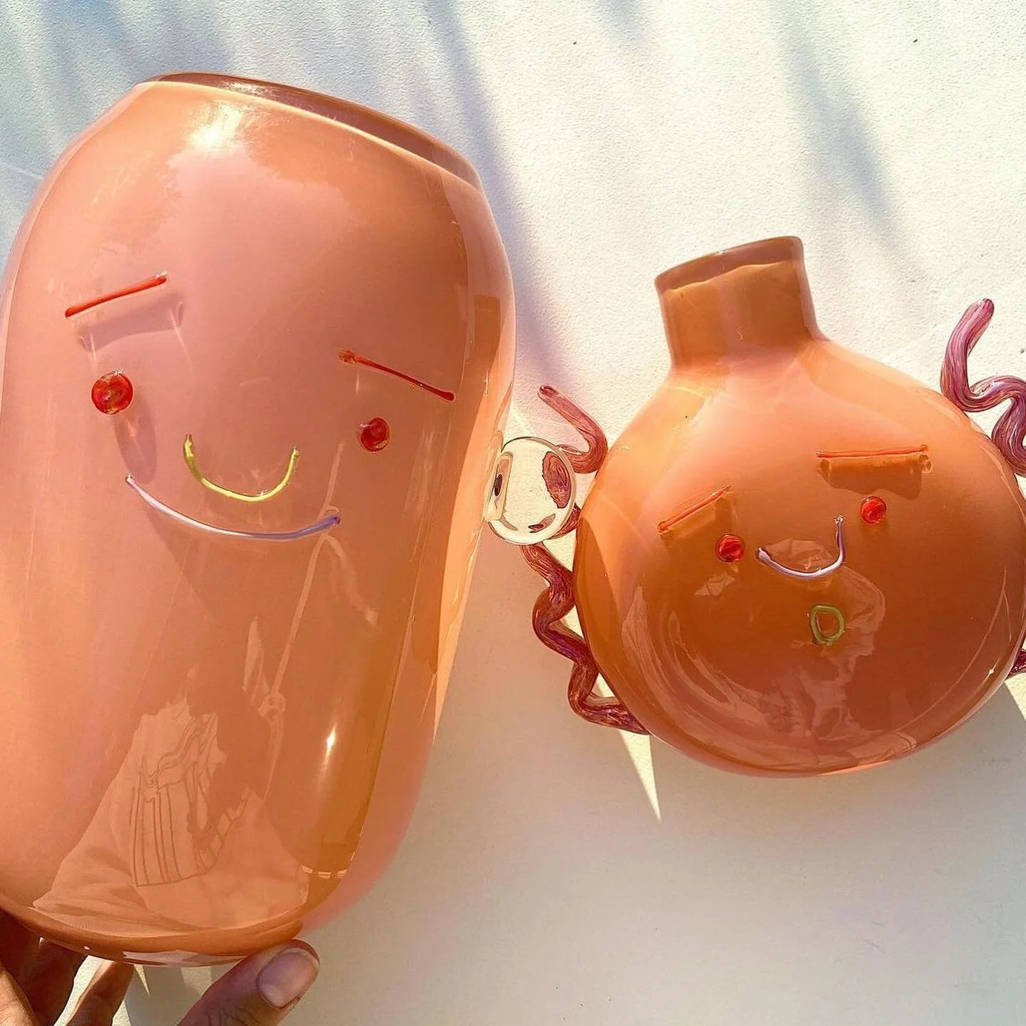 Introducing some of this weekend&rsquo;s vendors. 🦢 Say hello to:

&bull; hand blown glass by @taktakgoods 
&bull; stained glass by @rickamade 
&bull; accessories and home goods by @svveetpeach 
&bull; illustrations by @victoriarosadesign 
&bull; pa
