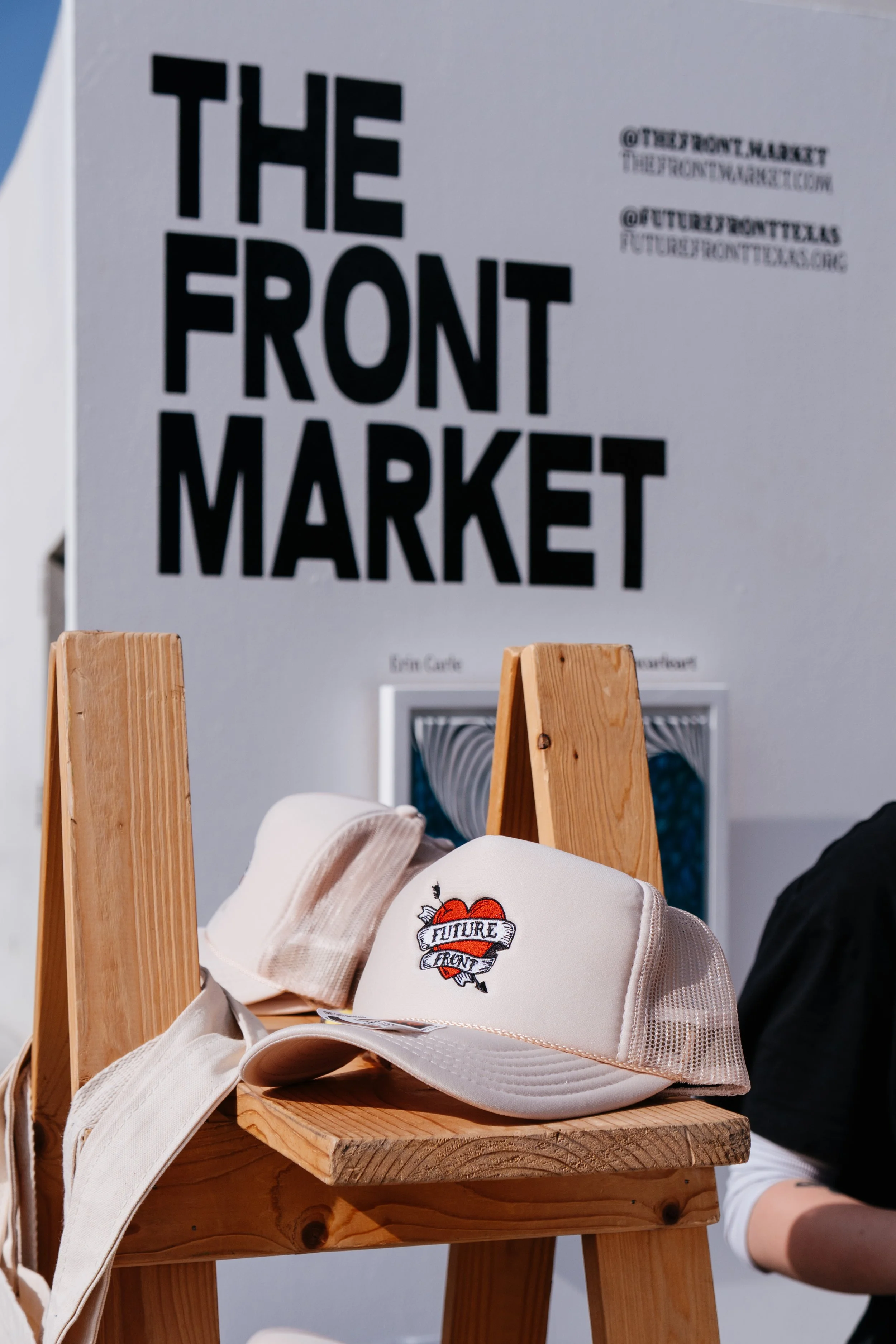 Front Market-Nov22-2025-6.jpg