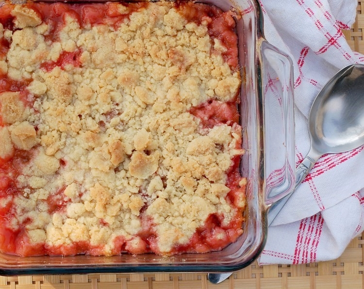 Rhubarb Crisp