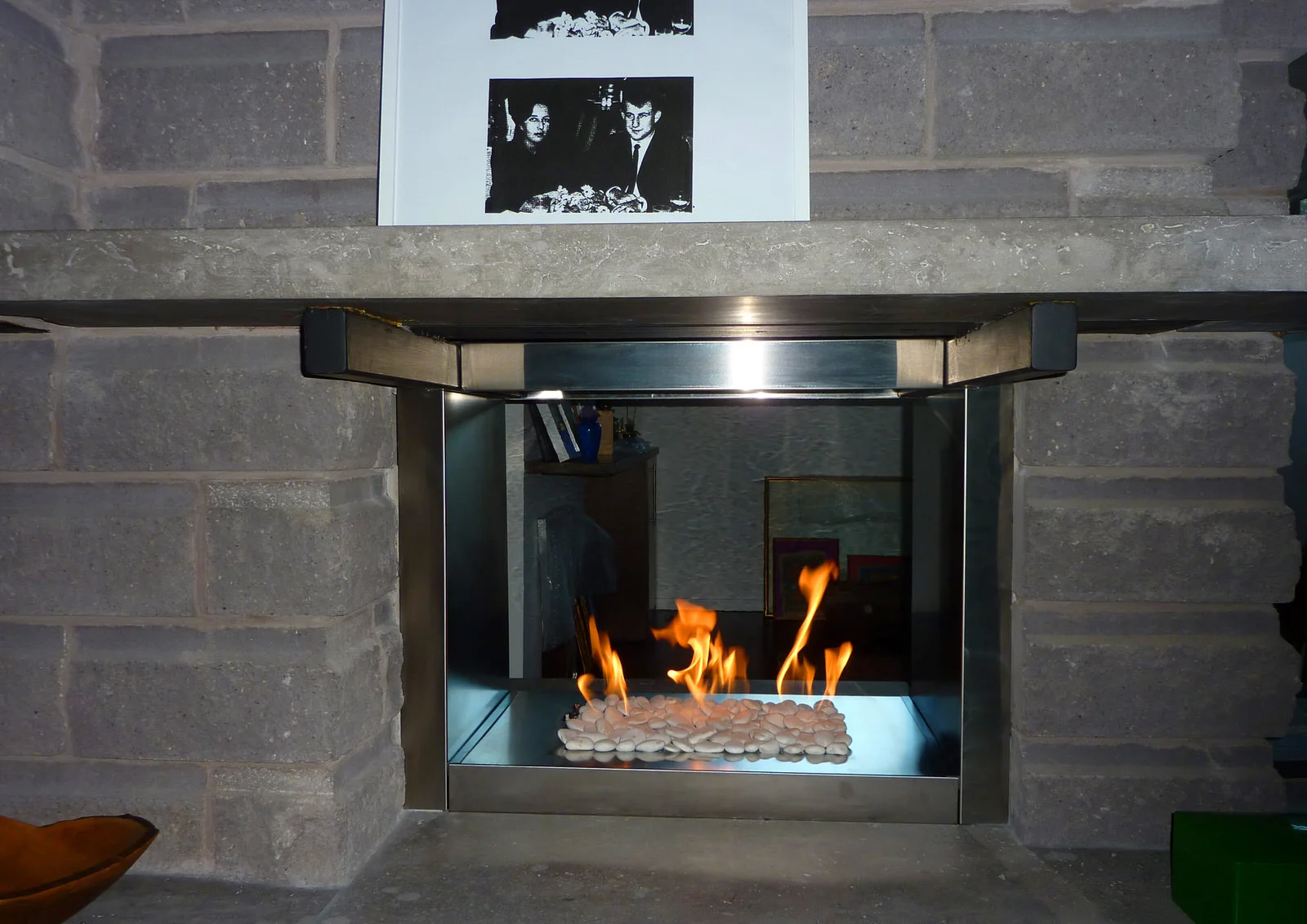 Open Concept See Through Pan Burner