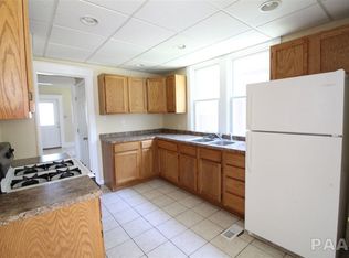 1608 Fredonia-kitchen-2.jpg