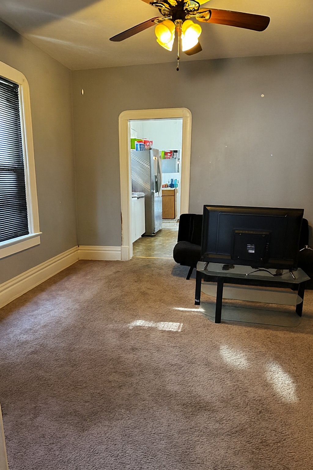 remove clutter from livingroom.png