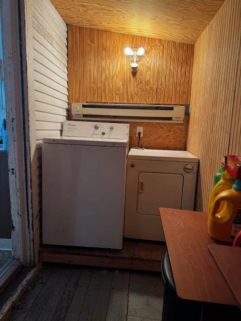 407 washer and dryer.jpeg