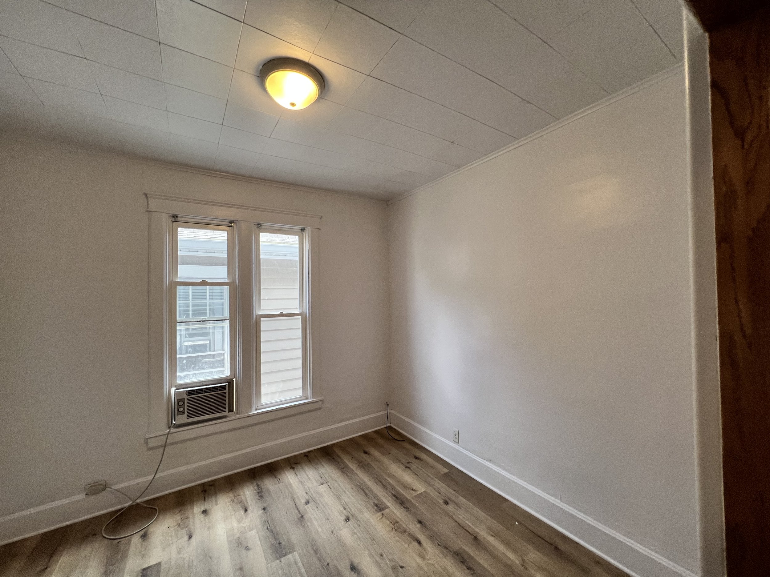 406 Glenwood new 4.jpeg