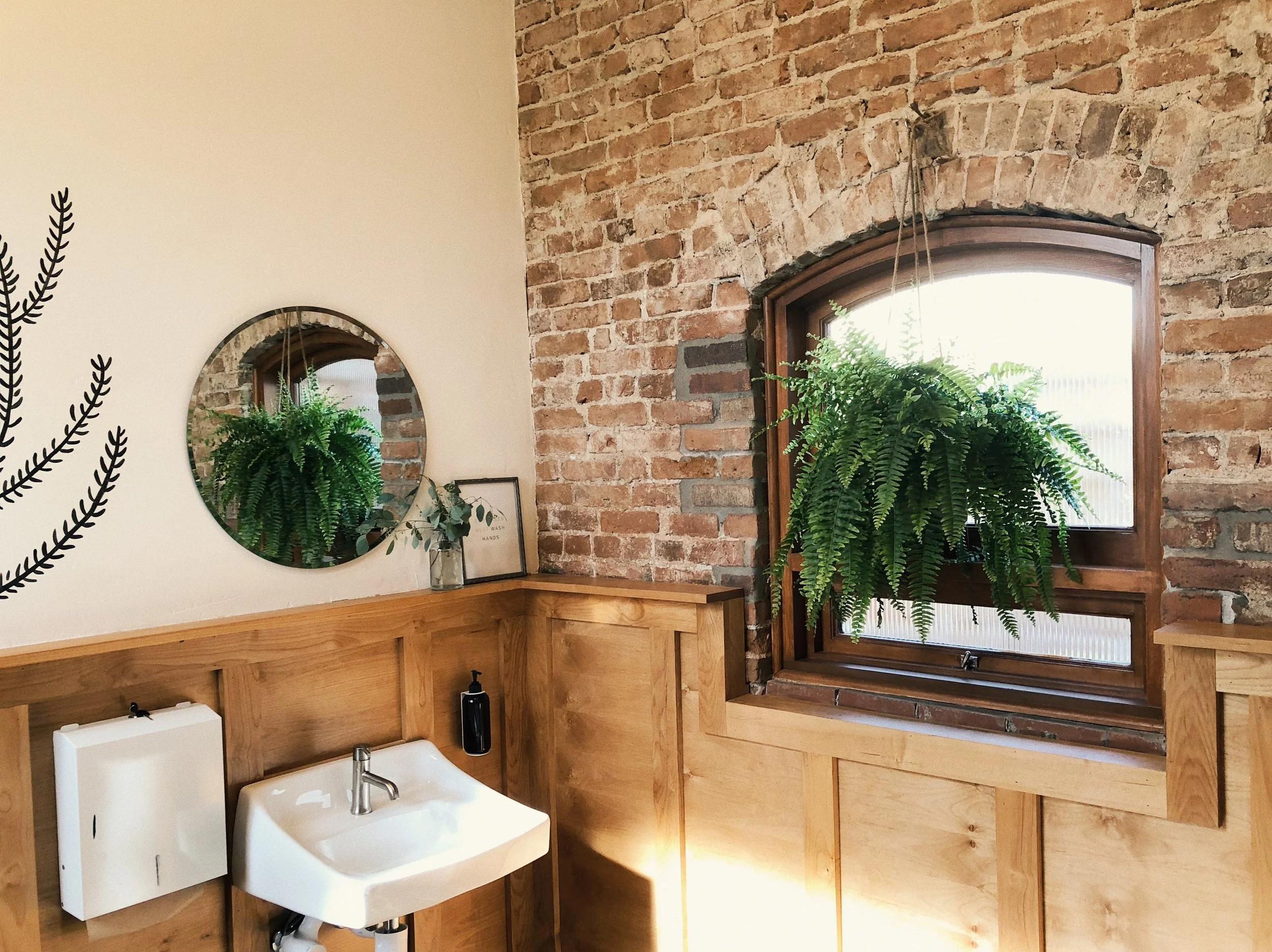 RL_Restroom_1.JPG