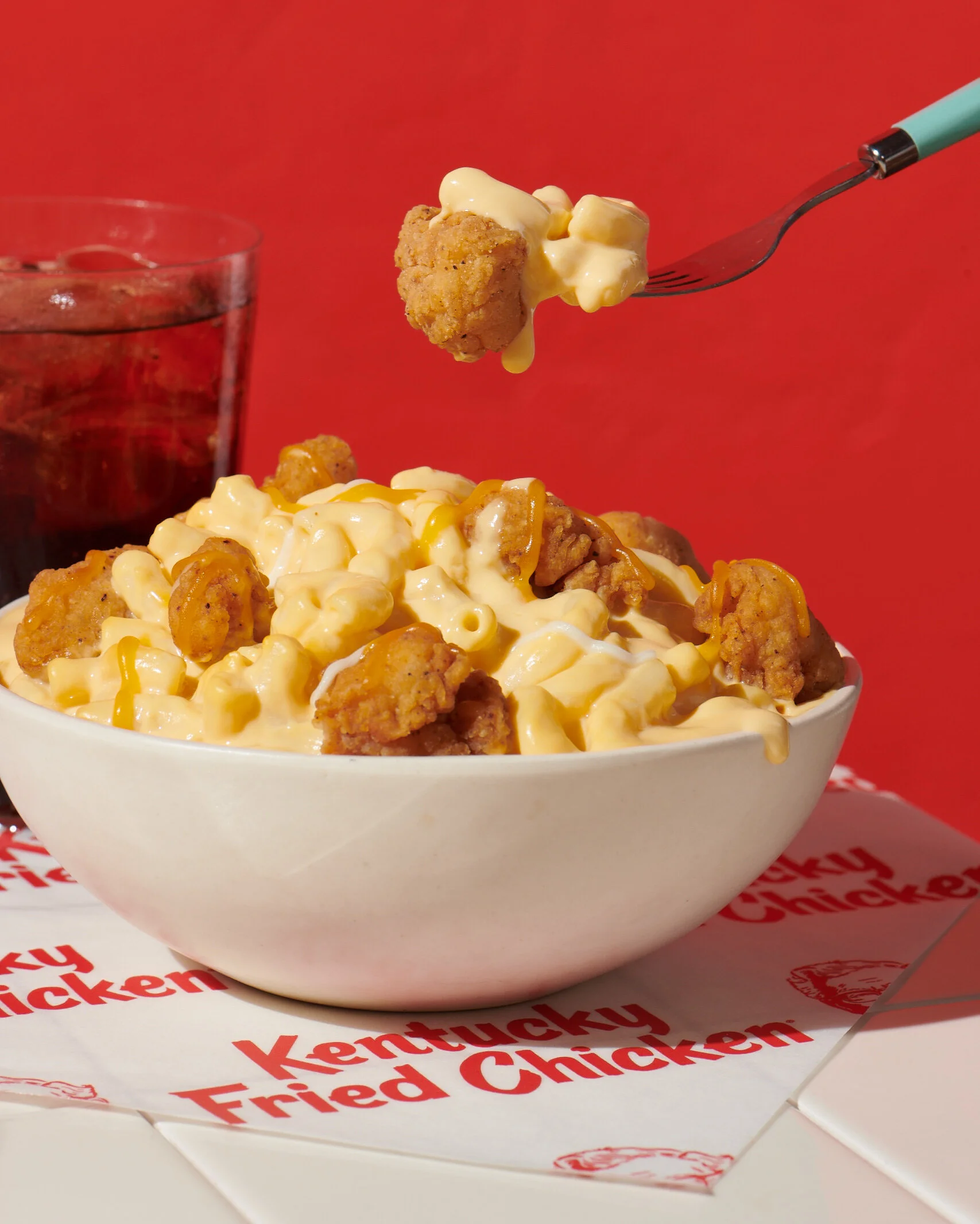 36. KFC_M_C_CHEESE_PULL_3196.jpg