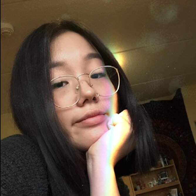 Aisling Koh Pronouns: She/Her/Hers Academic Year: Sophomore Major: Psychology/Accelerated Nursing Program Hometown: Boston, MA Cultural Identity: Korean American “I really love music, art, fashion, thrifting, films, and reading. Other associations I am a part of on campus are radio club as well as swim club. I am a sophomore and was not very involved last year in ASA/KSA but would love to be more involved this year. I like meeting new people but can also be overwhelmed at first which can cause me to be more on the reserved/shy side, but once I am comfortable, I love making connections with others. My best friend from home for the past 7ish years is Korean American and we both grew up in a mostly caucasian community which is why we bonded so well. That being said, I am really just trying to meet more Asian people and feel a part of an asian community which would be quite new for me.”