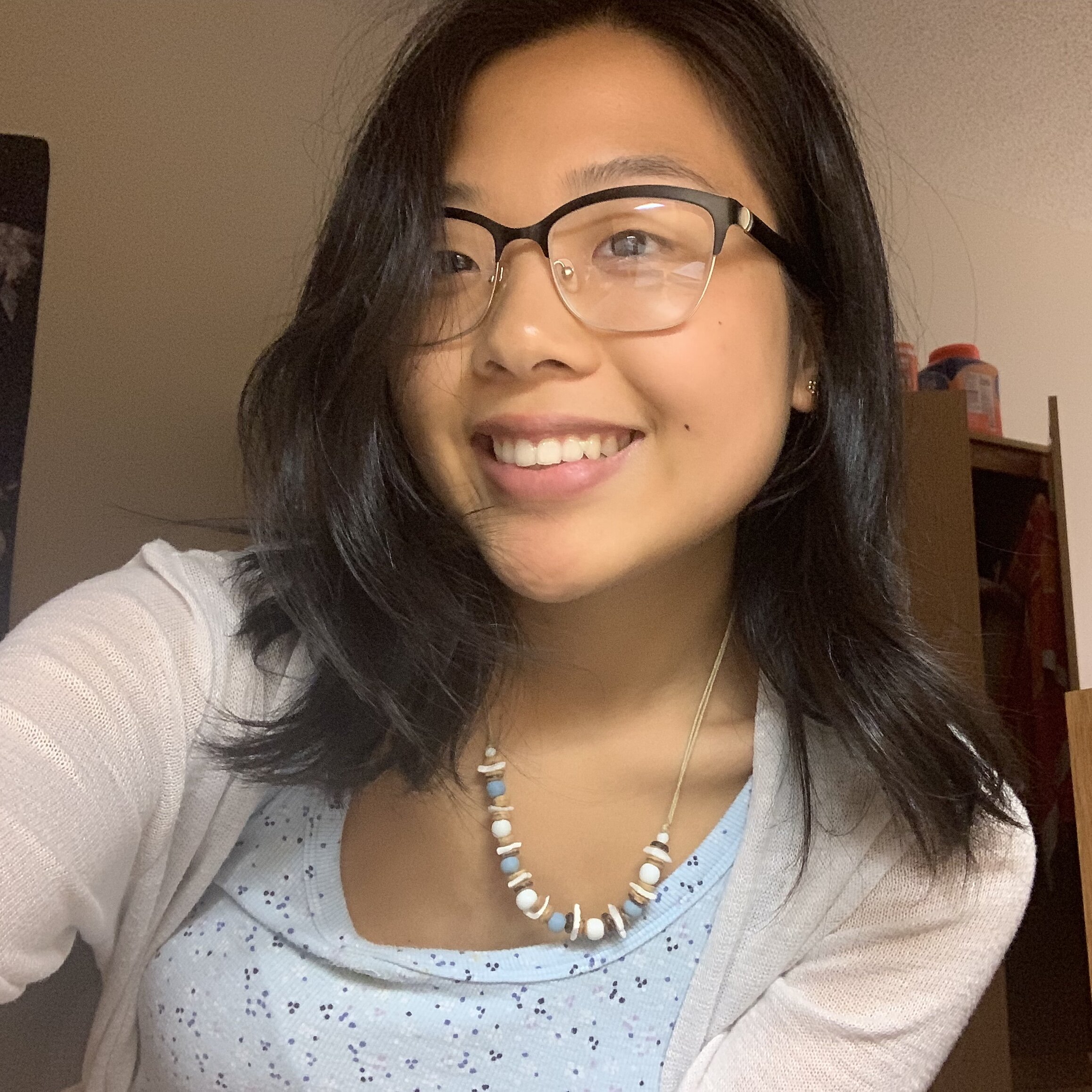 Jin Jin Wu Pronouns: She/Her/Hers Academic Year: Freshman Major: Pre-Pharmacy Hometown: Mechanicsburg, PA Cultural Identity: Chinese American “I love cats, painting/drawing, dancing, cooking/baking. I’m pretty shy around strangers but my close friends think I’m sarcastic and a big jokester. My favorite food is ramen, sushi, rice cakes, taro-flavored sweets, anything Asian haha. I’m also a recently converted pescatarian🐟”