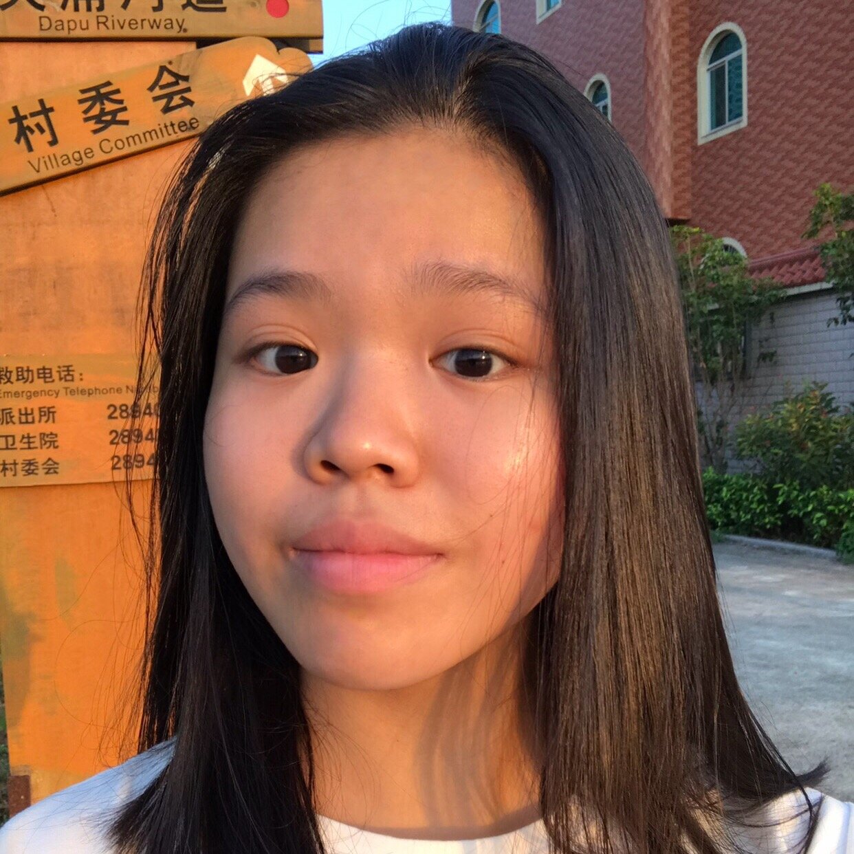 Rina Cheng Pronouns: She/Her/Hers Academic Year: Freshman Major: Biochemistry on the Pre-Med Track Hometown: Mountain Top, PA Cultural Identity: Chinese-American “I like tennis, going on walks, exploring new restaurants/foods (foodie 100%), cooking, taking pictures, and shopping. I also play violin and piano and I like (music preferences) indie, rnb, lofi, kpop, cpop, and some rap. I’m more of a type a personality, sometimes a homebody, but I like going exploring :)”