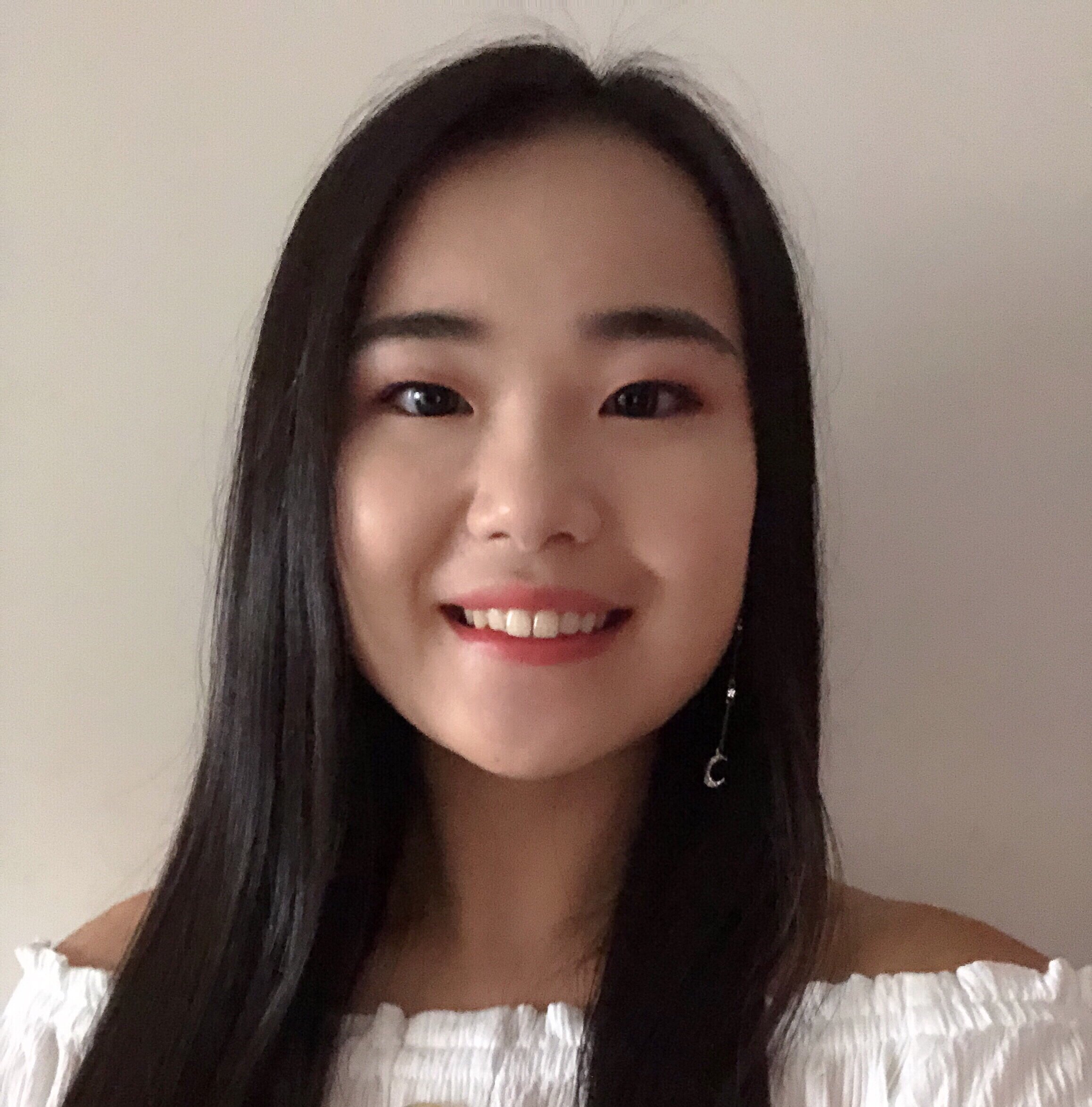 Winnie Chen Pronouns: She/Her/Hers Academic Year: Freshman Major: Biology and Chinese Hometown: Cherry Hill, NJ Cultural Identity: Chinese and Korean American “I like to dance, listen to music, binge watch Netflix and other tv shows, go on adventures (specifically food adventures), and take pictures.”