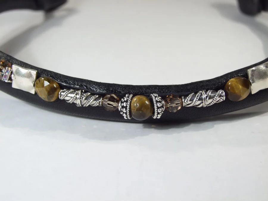 Dutch Drop Tiger Eye, Topaz & Silver Close Up