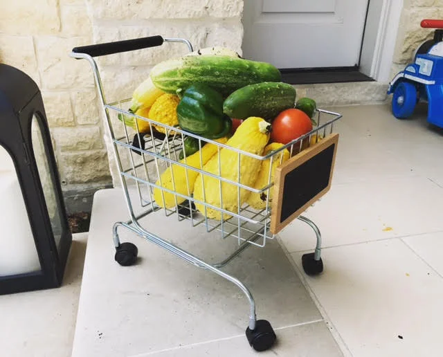 during each maintenance visit, the eld staff collects the ripe produce from the garden and leaves it in an arrangement at the client's front door.