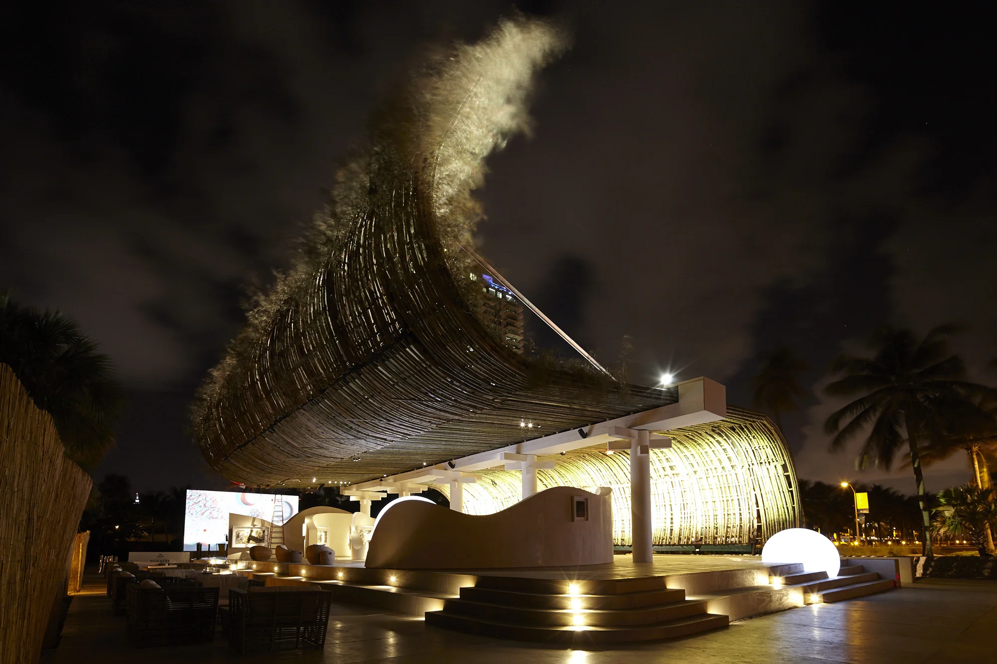 Reconstruction of the Universe by Sun Xun