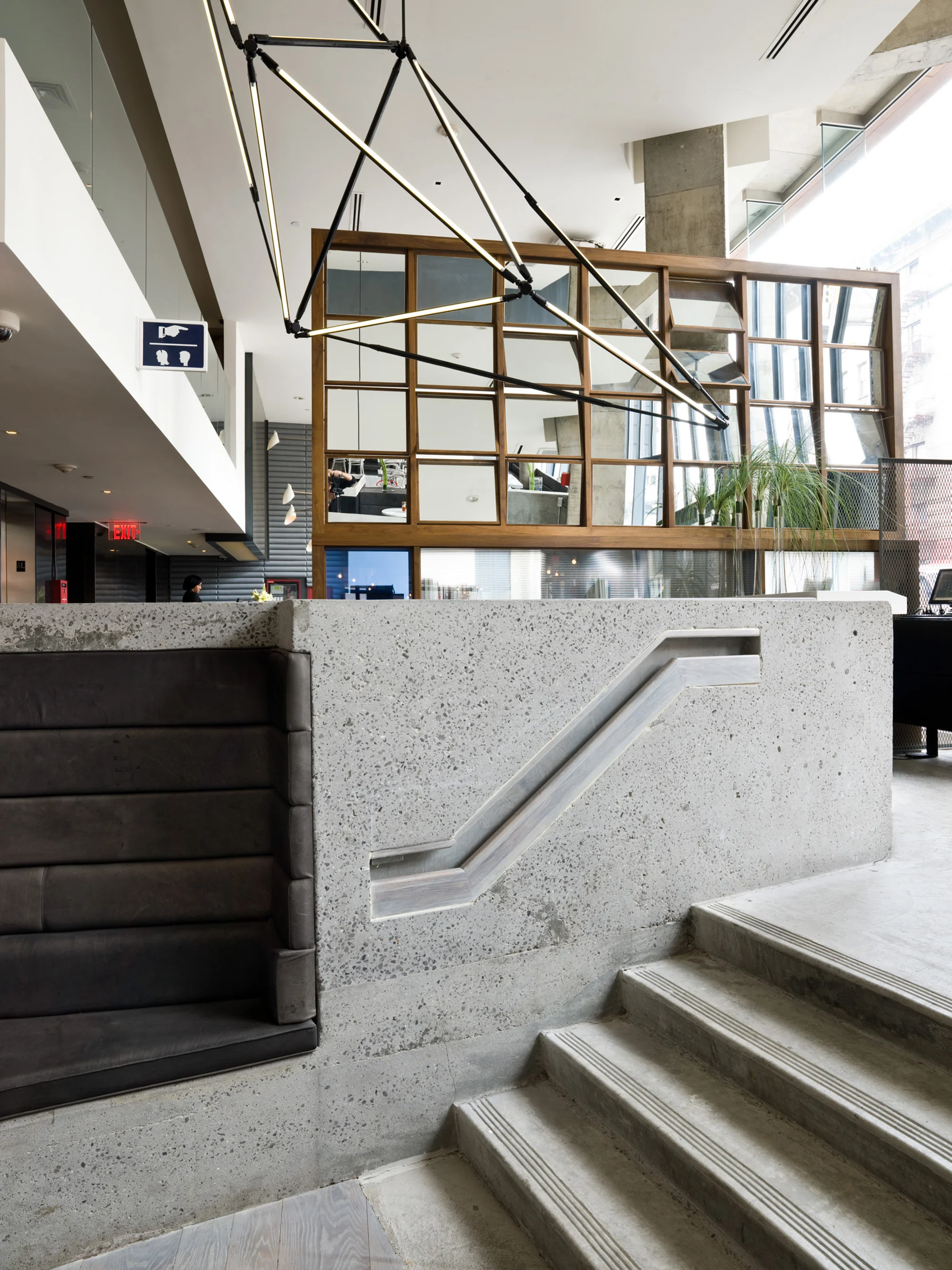 Cantine Parisienne leather banquette seating