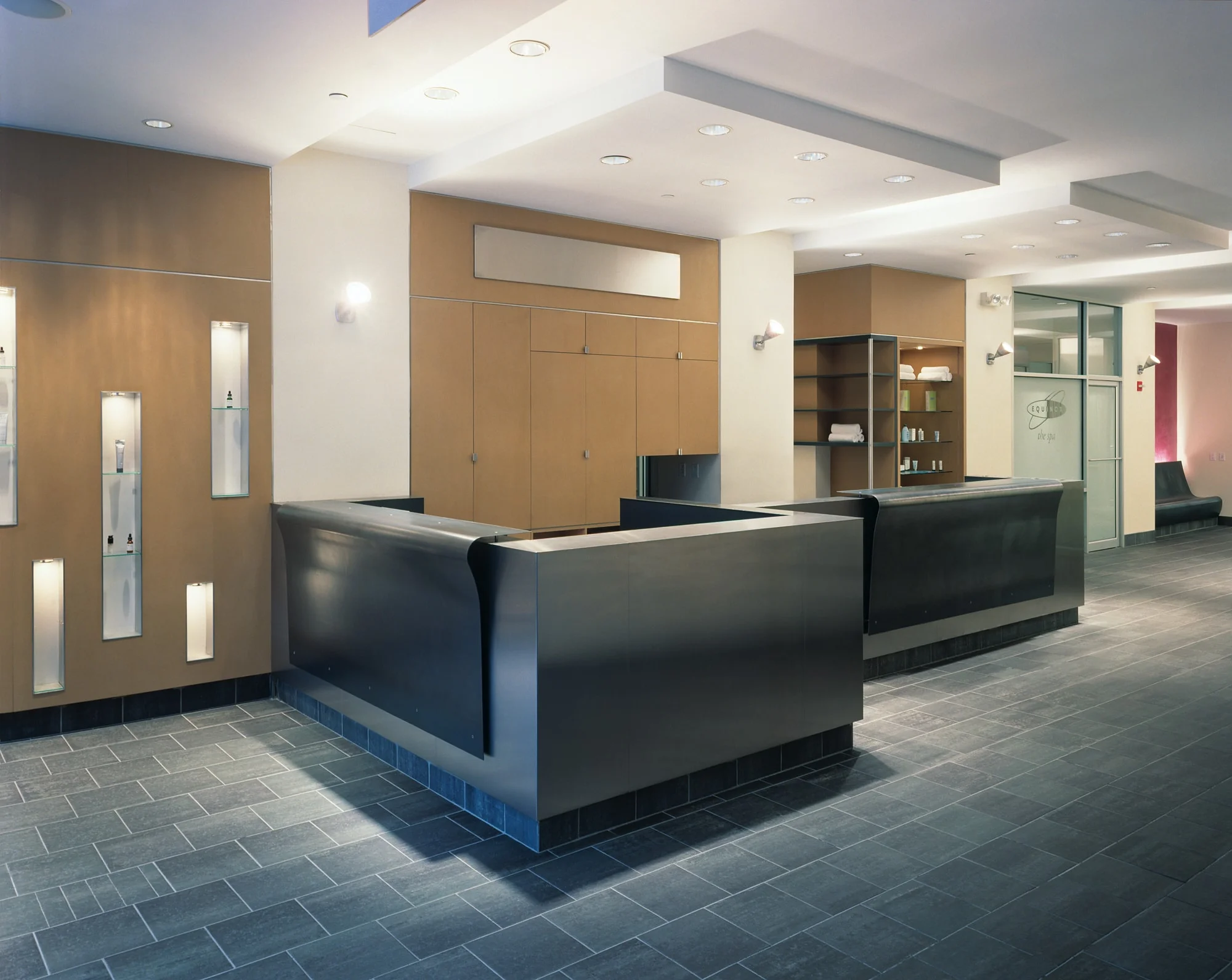  Eqionox Fitness Club 