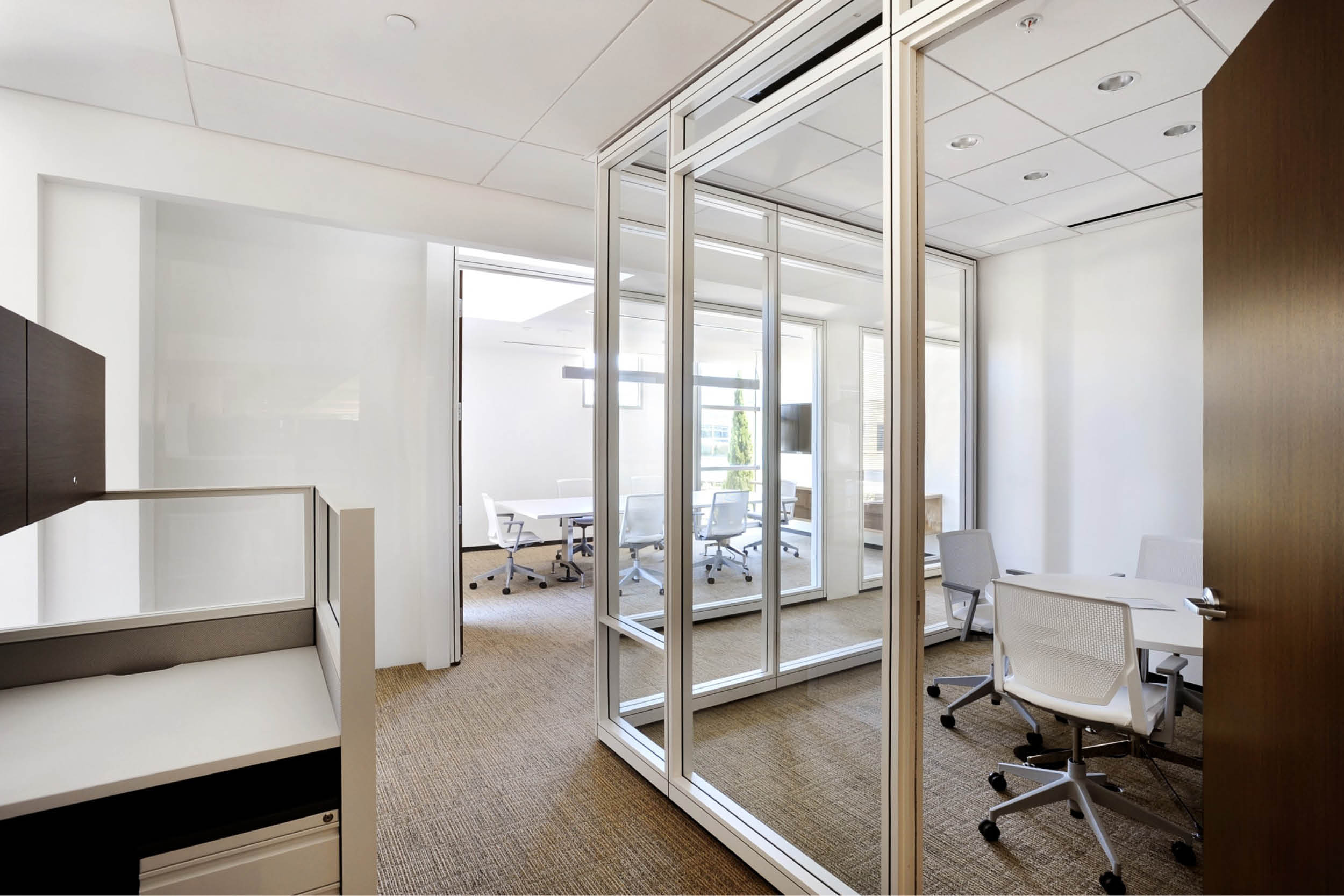 Modern Commercial Office | Glass Partitions White | RES4