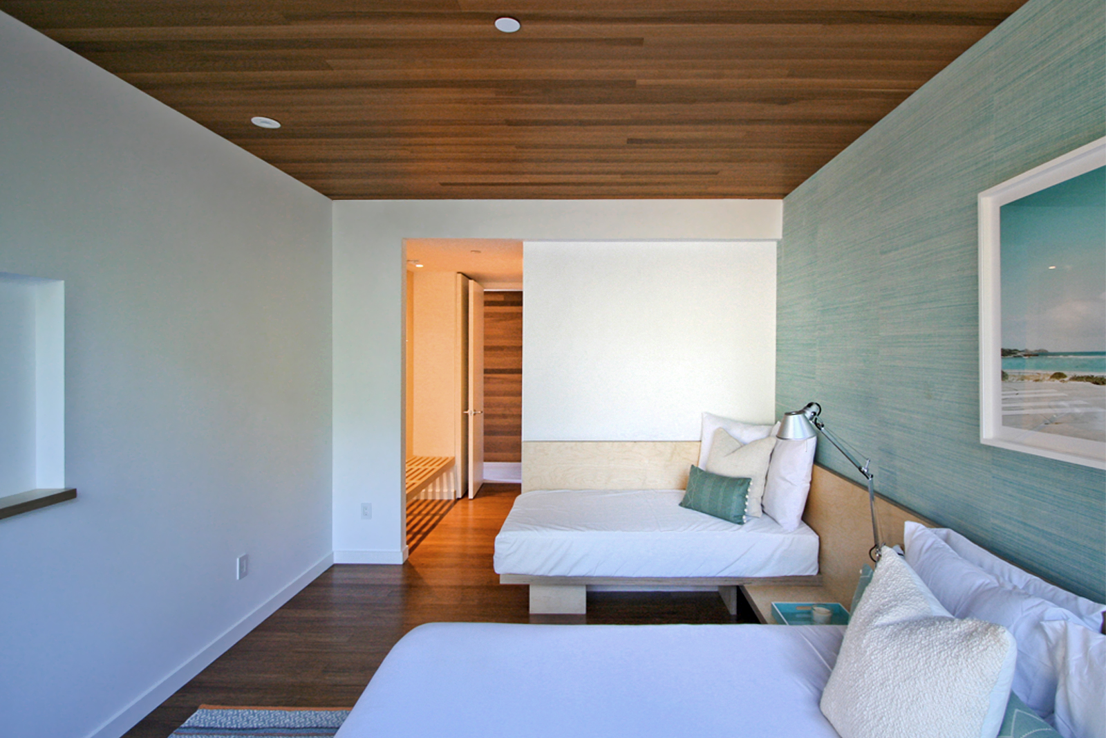 res4-resolution-4-architecture-modern-modular-house-prefab-amagansett-addition-bedroom-perspective-01.jpg