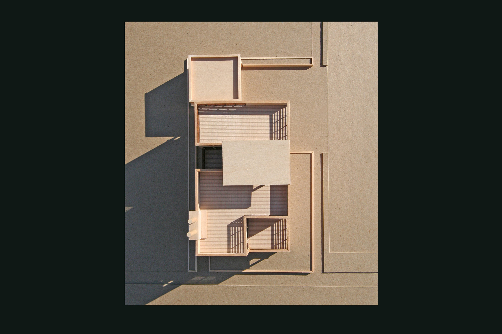 res4-resolution-4-architecture-lido beach house_model-04.jpg