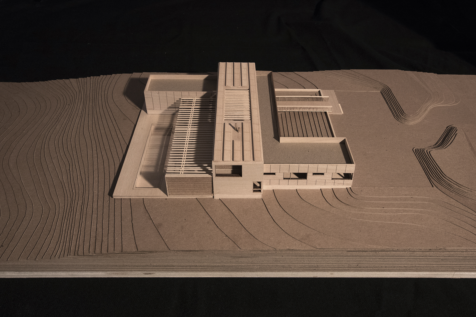 res4-resolution-4-architecture-north fork bluff house_model-IMG_3631.jpg