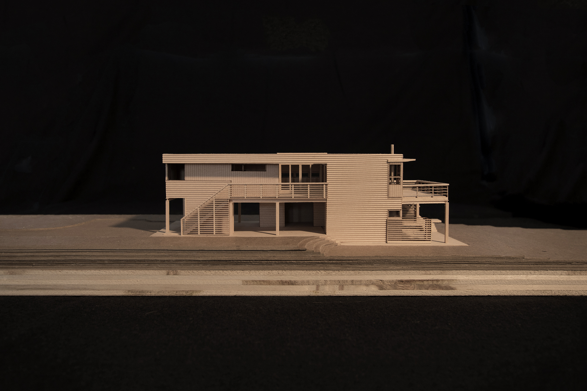 res4-resolution-4-architecture-north fork bay house_model-IMG_3383.jpg