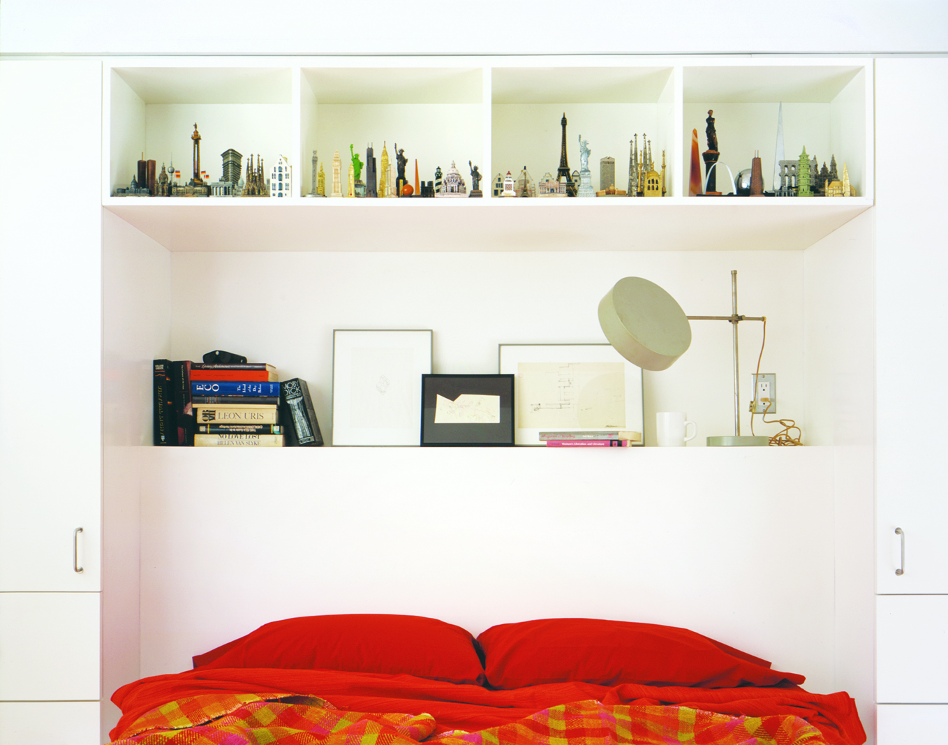 res4-resolution-4-architecture-modern-residential-esienman-davidson-apartment-interior-bedroom.jpg