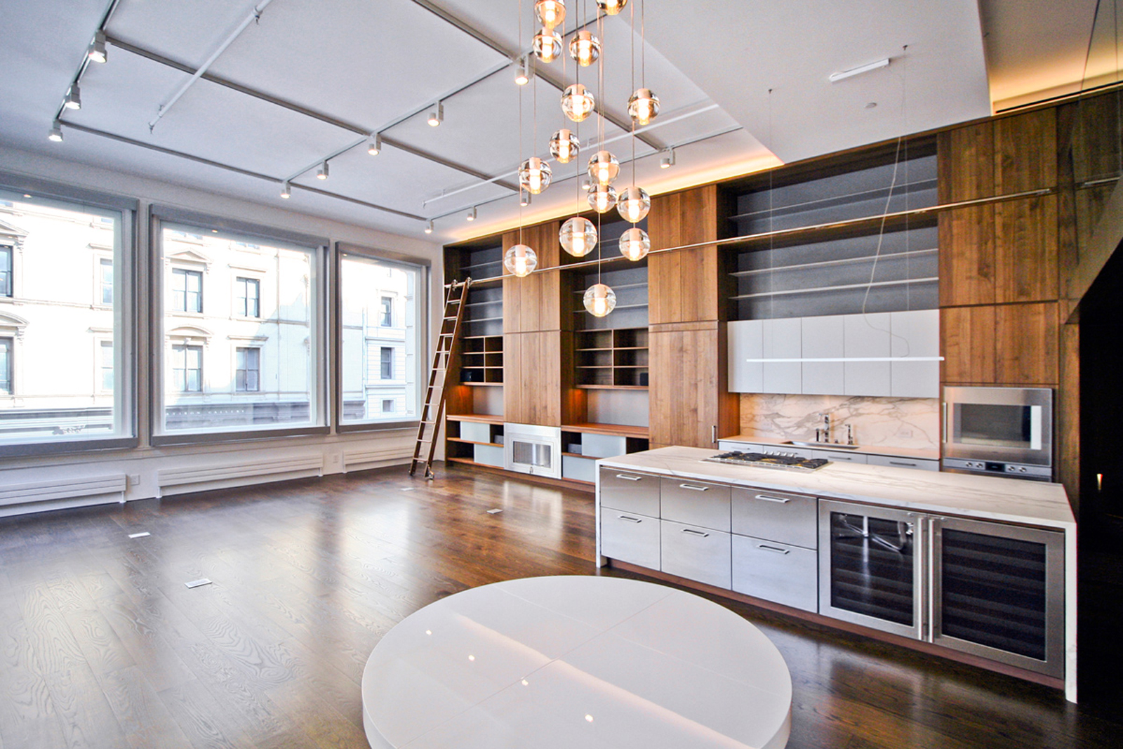 res4-resolution-4-architecture-modern-home-residential-apartment-flatiron-loft-kitchen-dining-living-1.jpg
