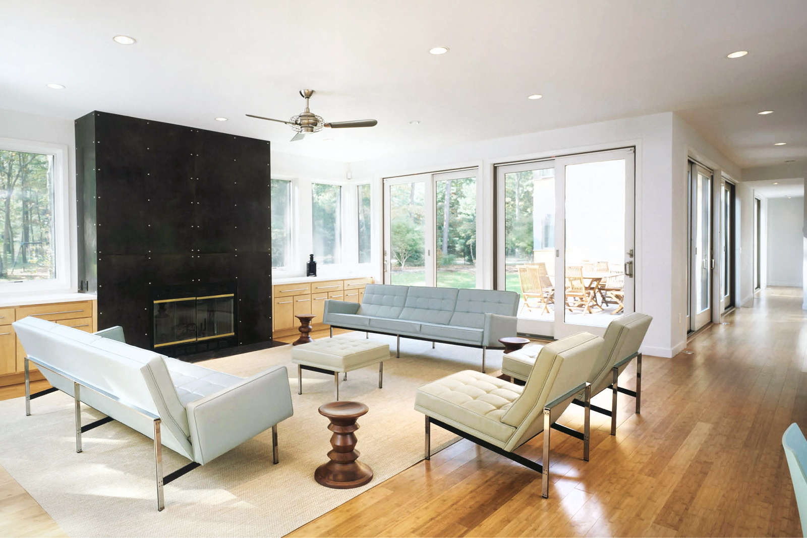 res4-resolution-4-architecture-modern-modular-home-prefab-house-swingline-interior-living-room-02.jpg