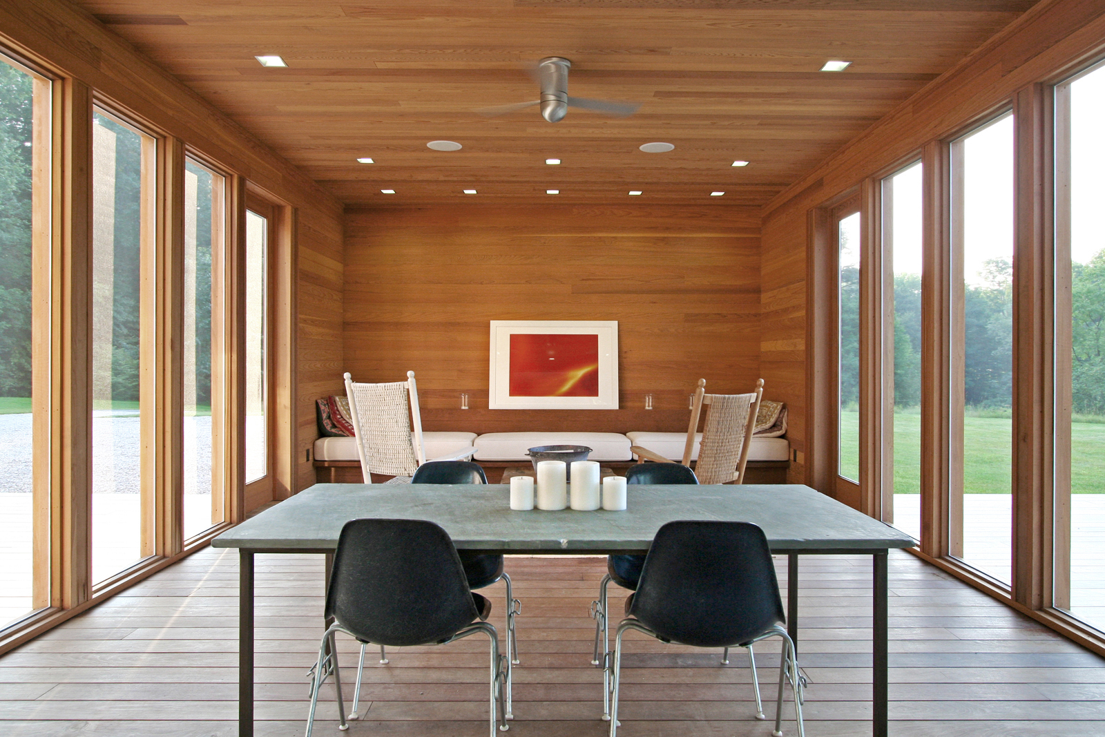 08-res4-resolution-4-architecture-modern-modular-home-prefab-sunset-ridge-house-interior-living-dining.jpg