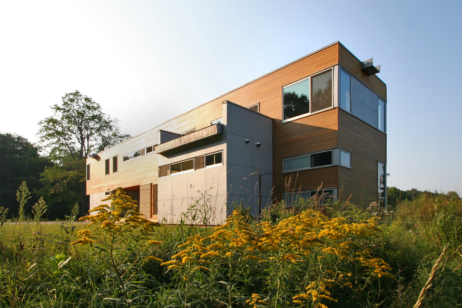 17-res4-resolution-4-architecture-modern-modular-home-prefab-sunset-ridge-house-exterior.jpg