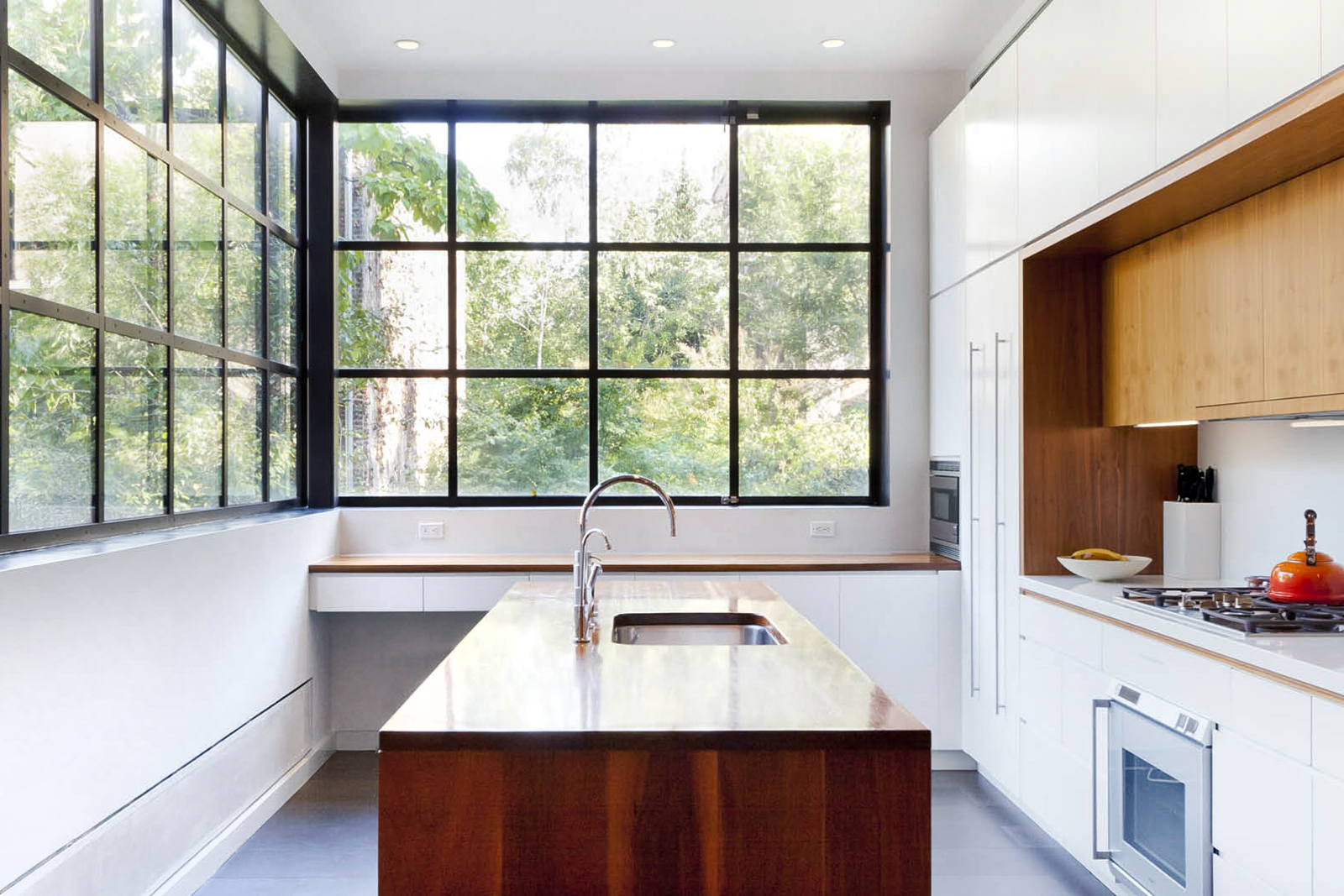01-res4-resolution-4-architecture-modern-residential-warren-street-townhouse-interior-kitchen.jpg
