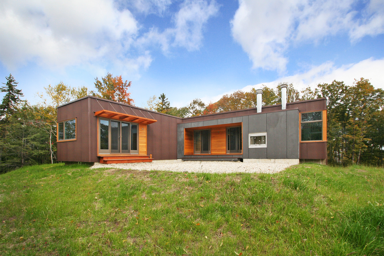 10-res4-resolution-4-architecture-modern-modular-home-prefab-house-vermont-cabin-exterior.jpg