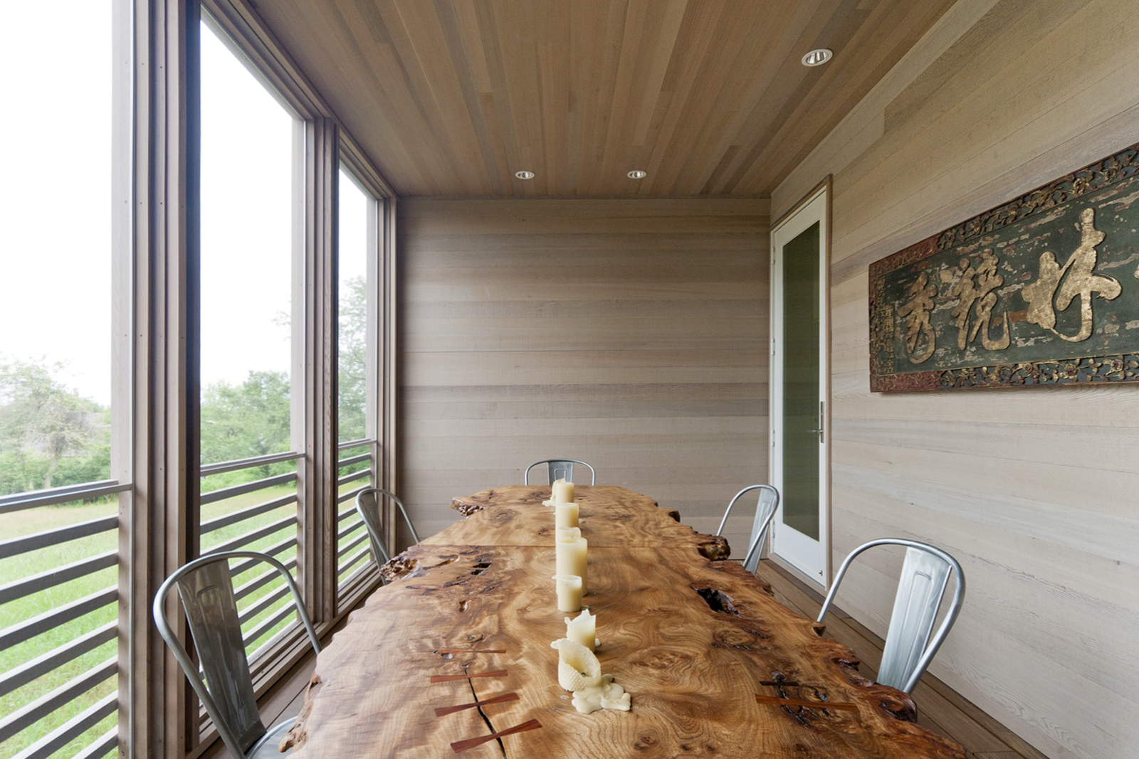 15-res4-resolution-4-architecture-modern-modular-home-prefab-house-fishers-island-exterior-dining.jpg