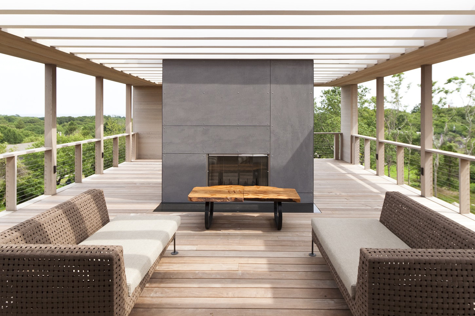 23-res4-resolution-4-architecture-modern-modular-home-prefab-house-fishers-island-exterior-roof-deck-fireplace.jpg