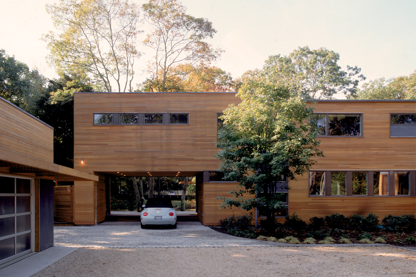 05-res4-resolution-4-architecture-modern-modular-home-prefab-house-swingline-exterior.jpg