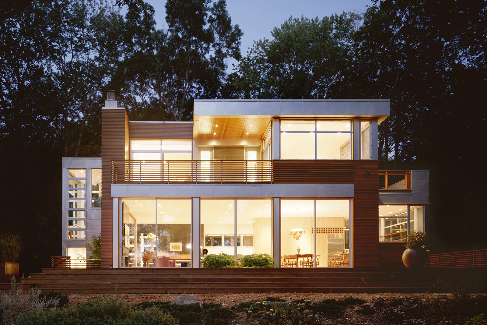 02-res4-resolution-4-architecture-modern-home-residential-lakeside-house-exterior-dusk.JPG