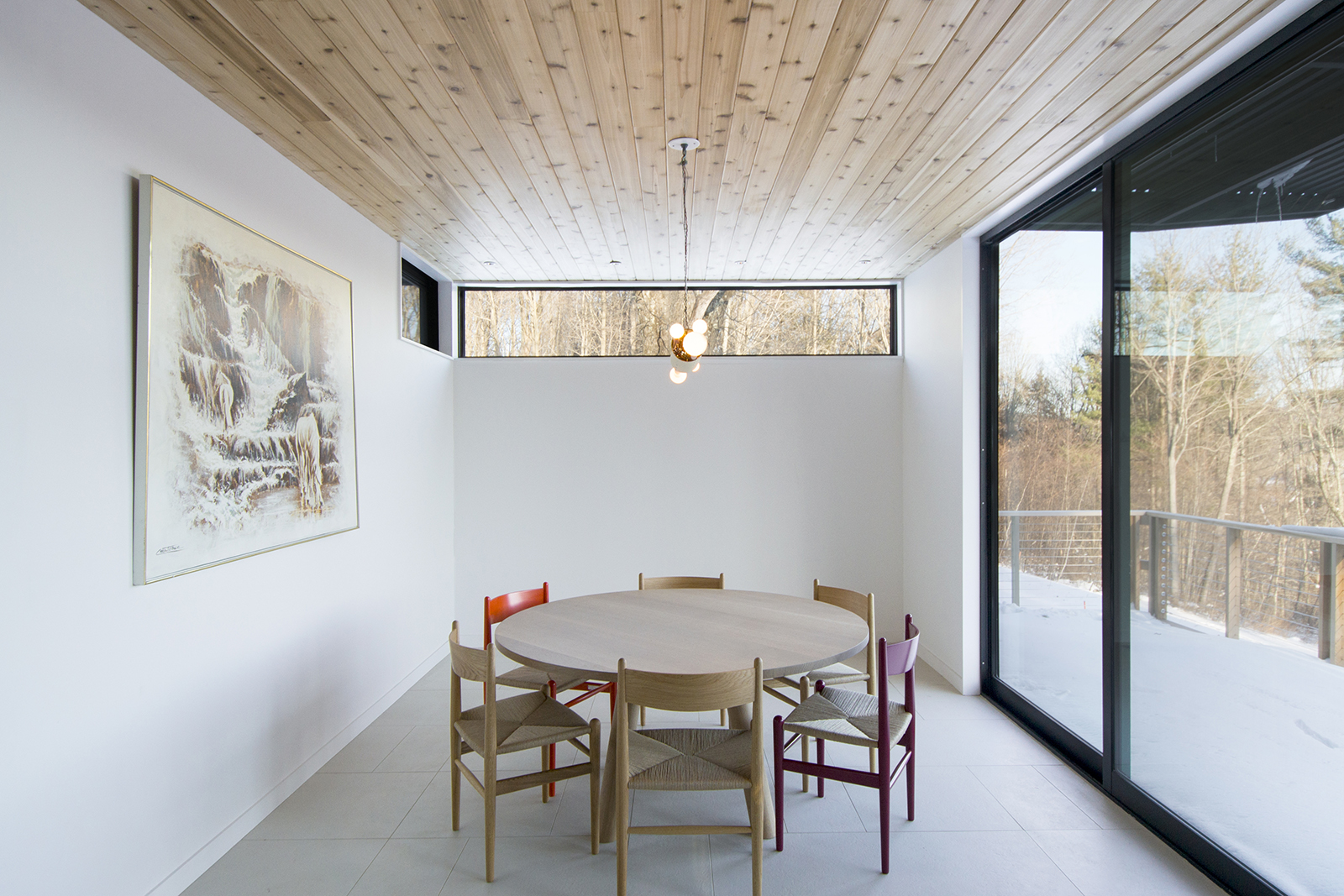 14-res4-resolution-4-architecture-modern-modular-prefab-home-cornwall-cabin-interior-dining.jpg
