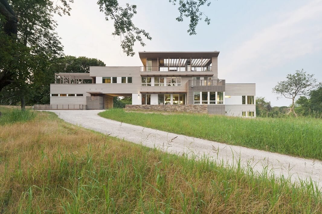 Often called &ldquo;the ark&rdquo; by locals, the house is comprised of eight Lego-like boxes sitting on a panelized concrete foundation that was also prefabricated. Integrated into the sloping landscape, the long and linear vessel is organized by pu