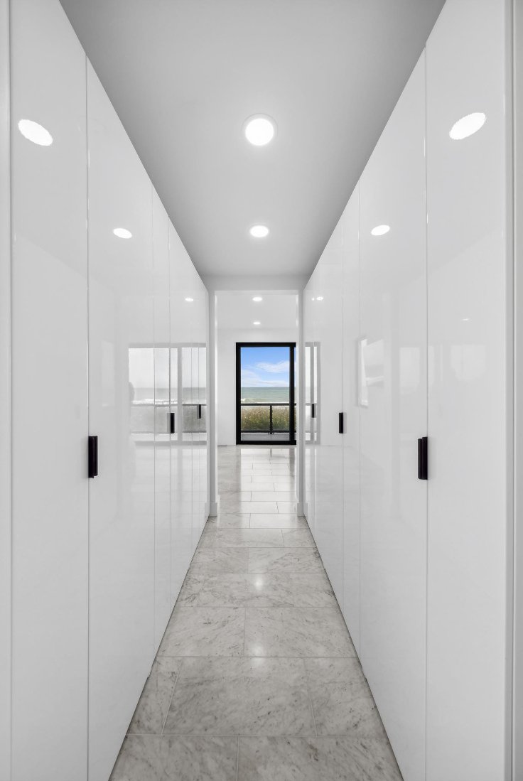 re4a-resolution-4-architecture-modern-apartment-jewel-box-11-interior-view-hall.jpg