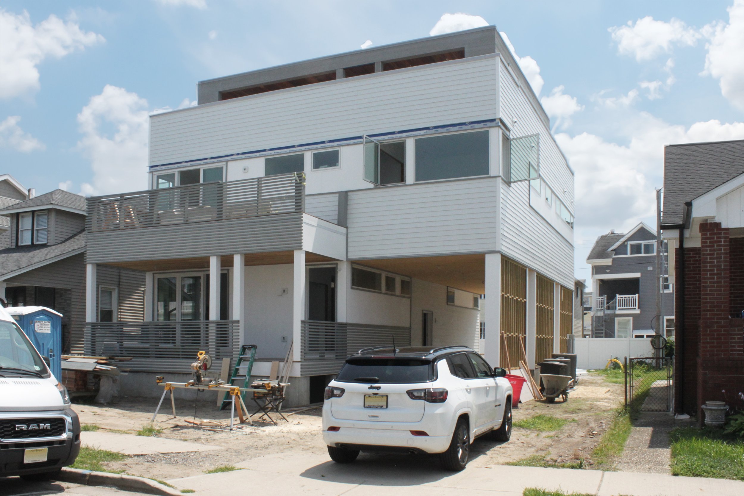 01-res4-resolution-4-architecture-modern-modular-prefab-beach-house-belmar-nj.jpg